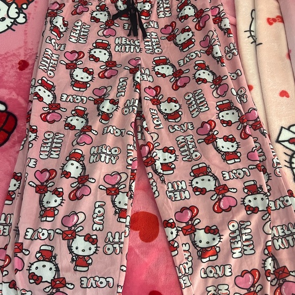 Hello Kitty Intimates & Sleepwear Hello Kitty Valentines Day Cvs Pj